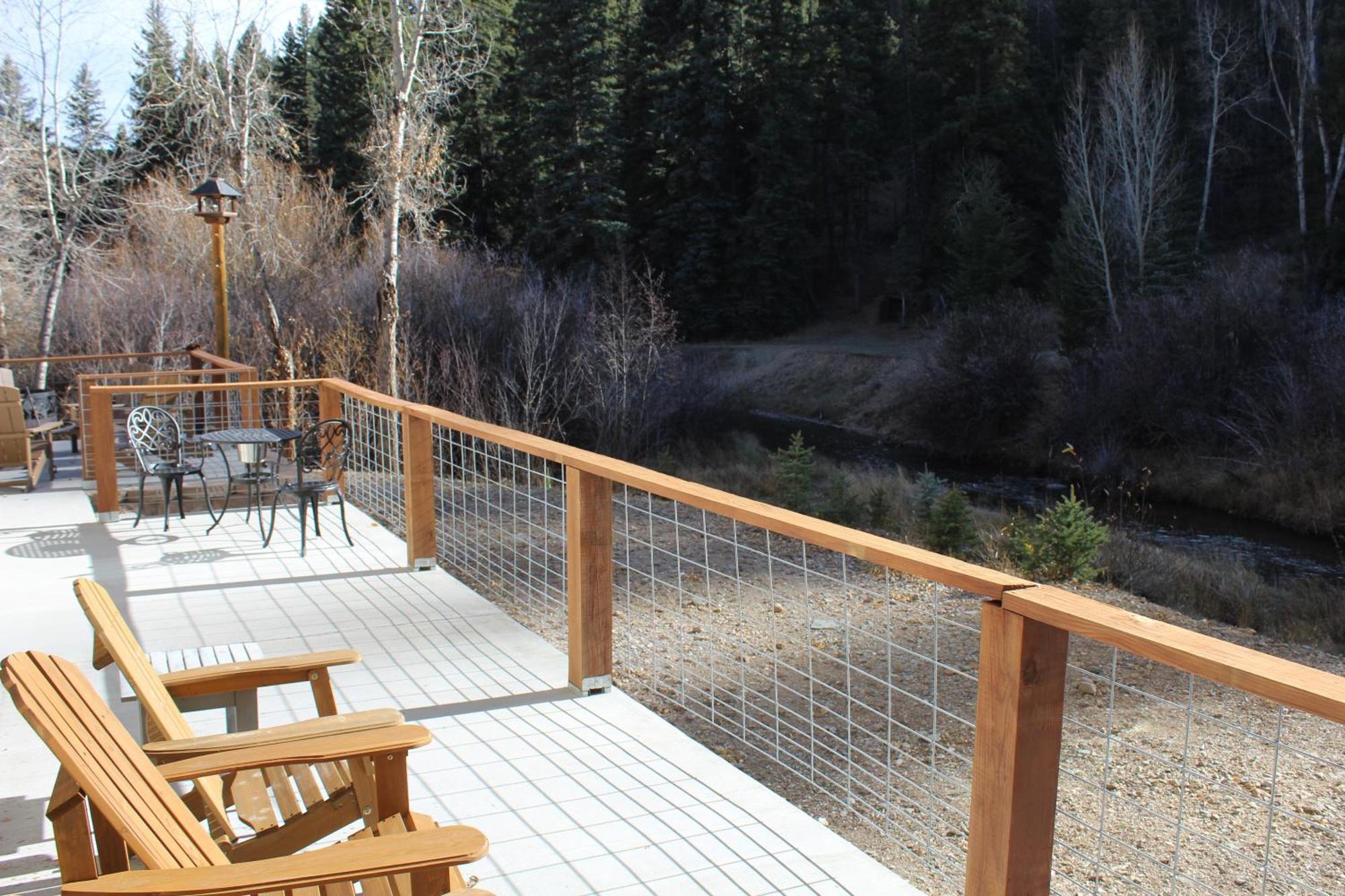 River Lyric Lodge - Formerly Double Dog Red River Bagian luar foto