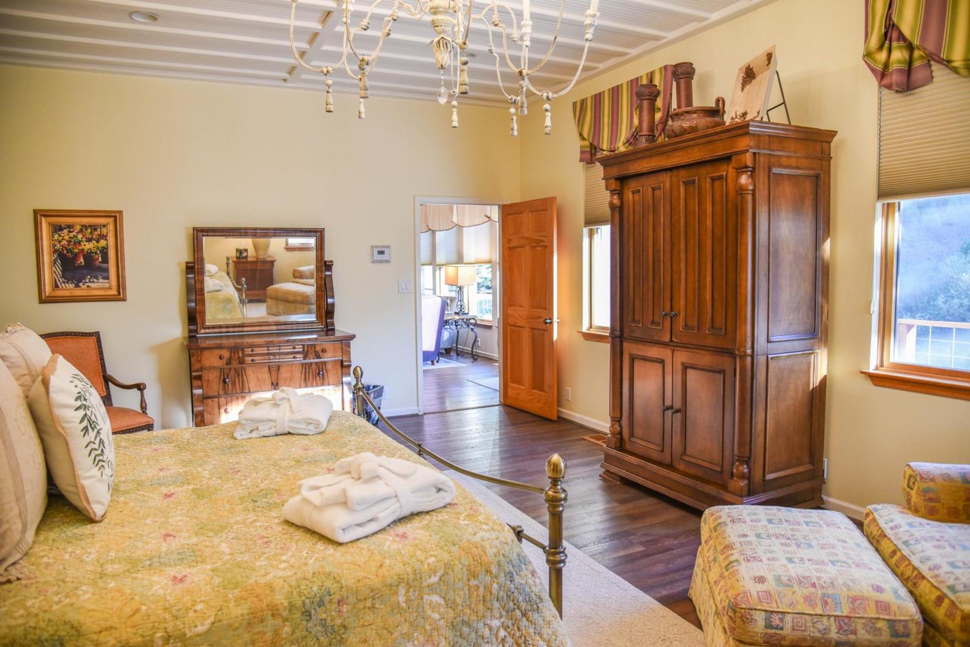 River Lyric Lodge - Formerly Double Dog Red River Bagian luar foto