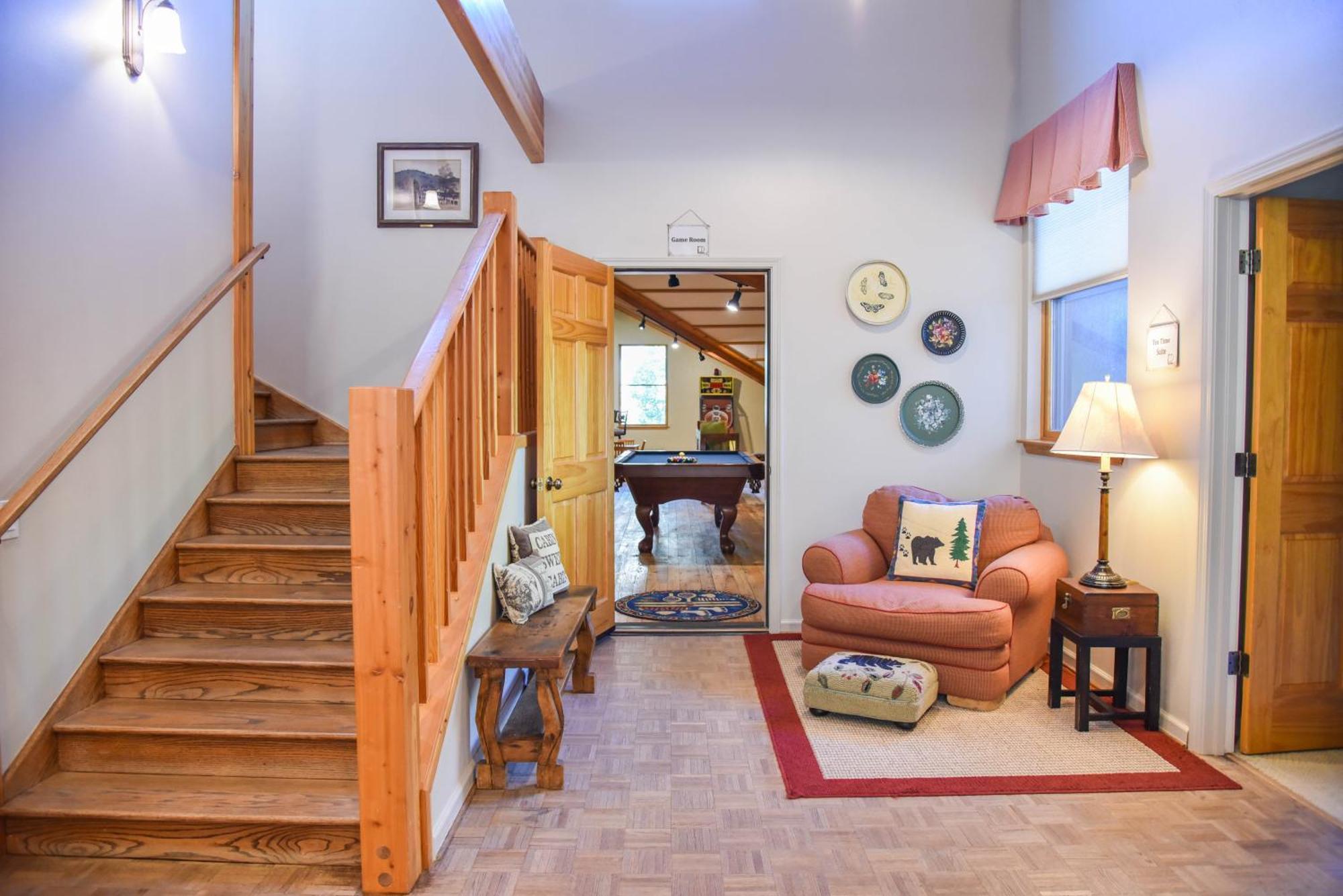River Lyric Lodge - Formerly Double Dog Red River Bagian luar foto