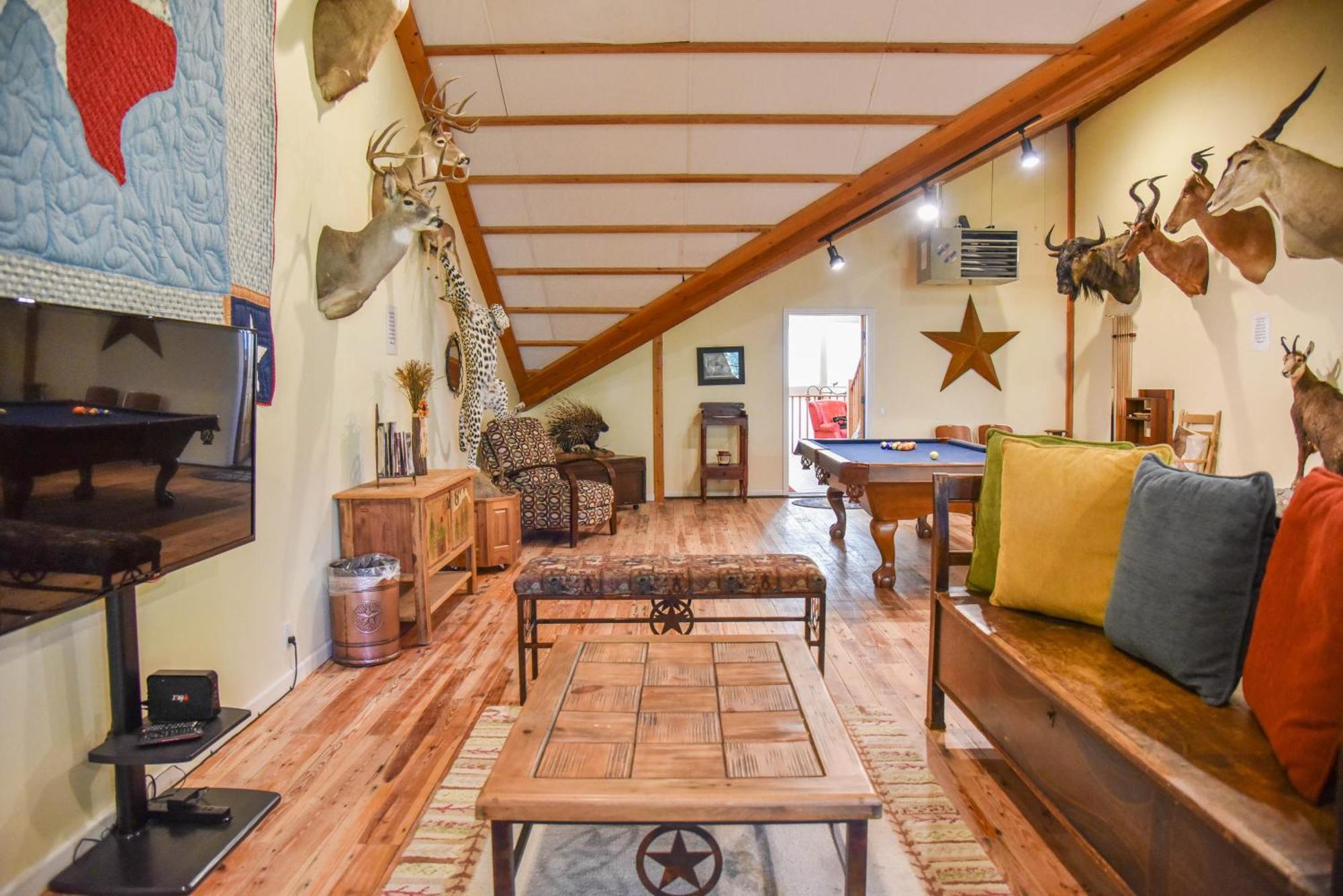 River Lyric Lodge - Formerly Double Dog Red River Bagian luar foto
