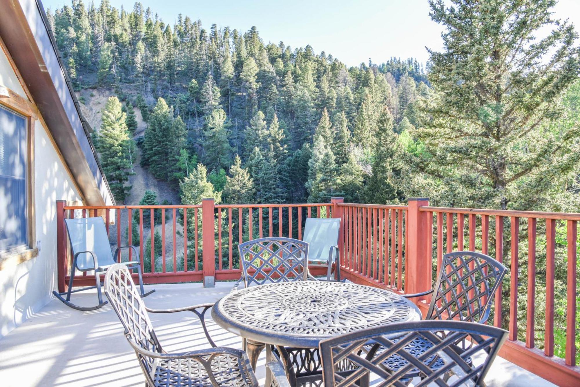 River Lyric Lodge - Formerly Double Dog Red River Bagian luar foto