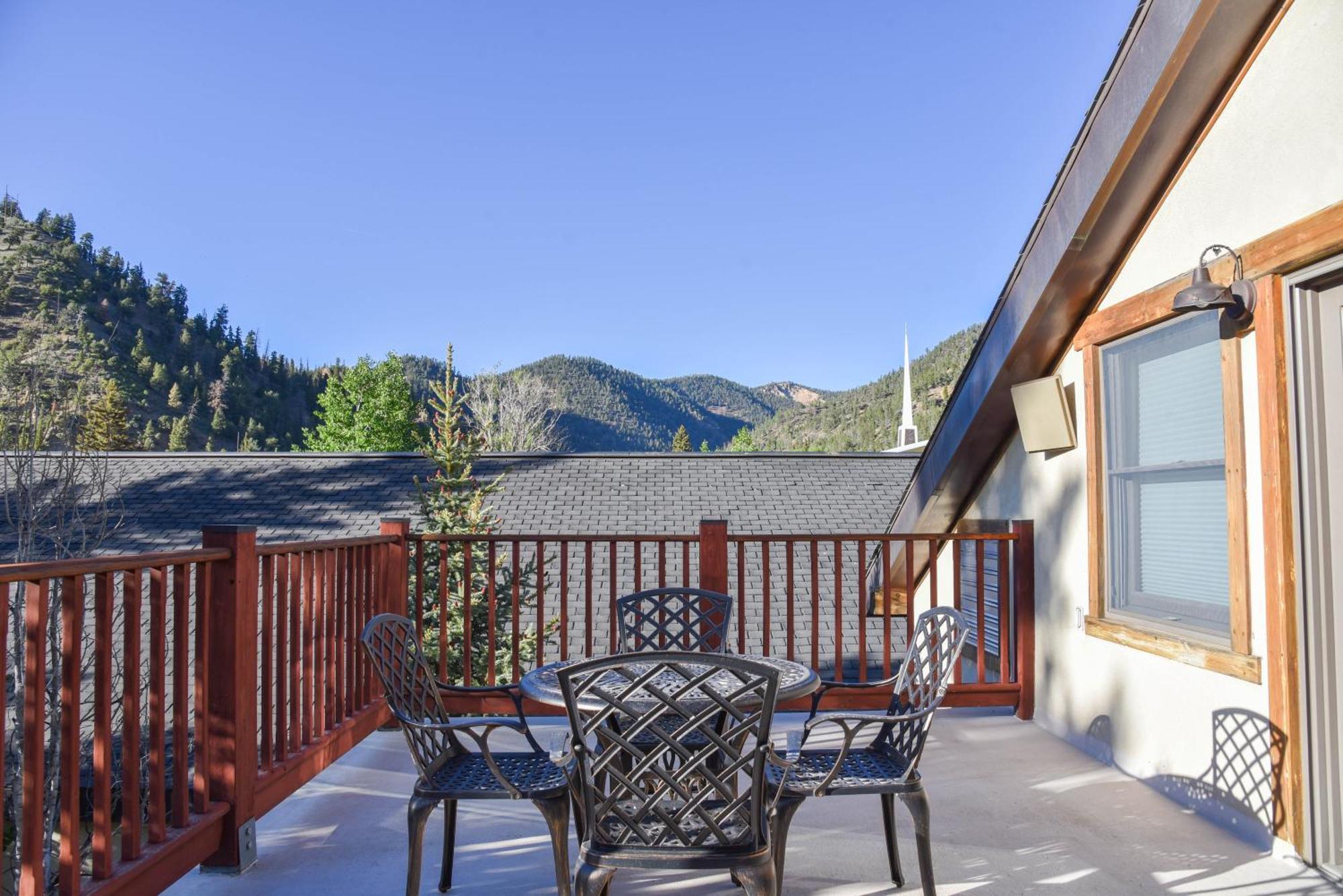 River Lyric Lodge - Formerly Double Dog Red River Bagian luar foto